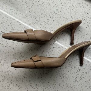Gucci Women's Tan Leather Heels